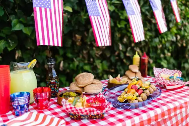 Memorial Day patriotic picnic table